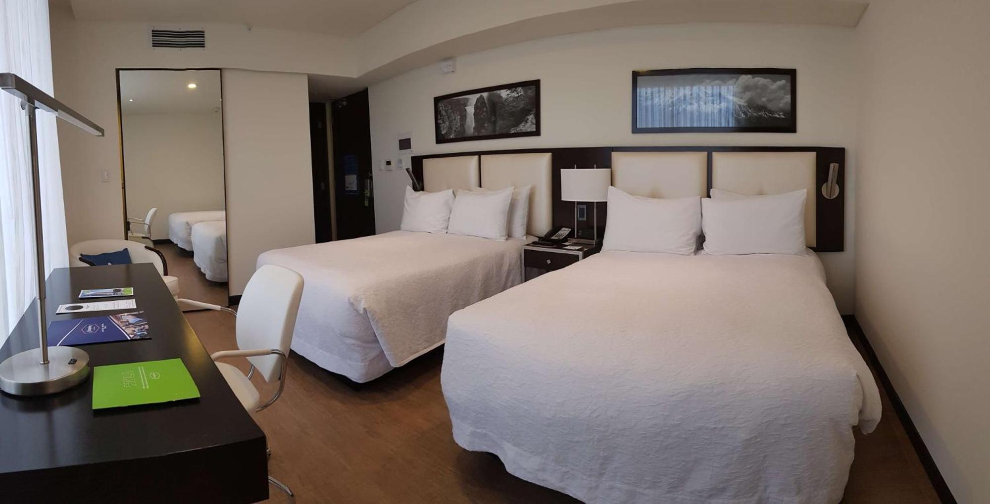 Hampton By Hilton Santa Cruz Hotel Santa Cruz de La Sierra Exterior photo